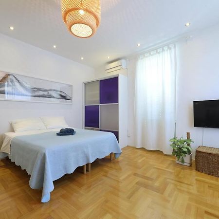 Lovely Rita'S Sibenik - Apartment City Center With Central Heating Экстерьер фото