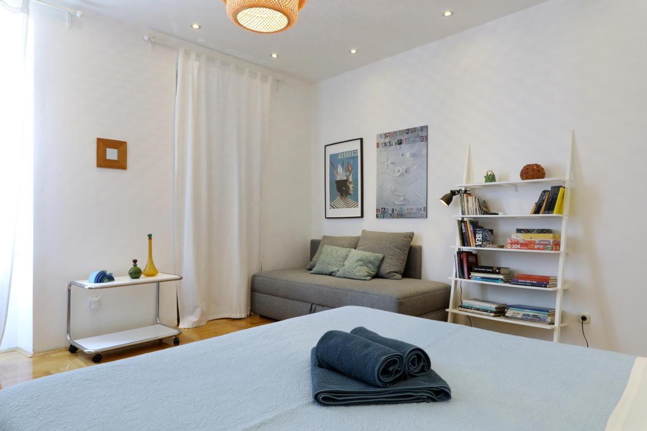 Lovely Rita'S Sibenik - Apartment City Center With Central Heating Экстерьер фото