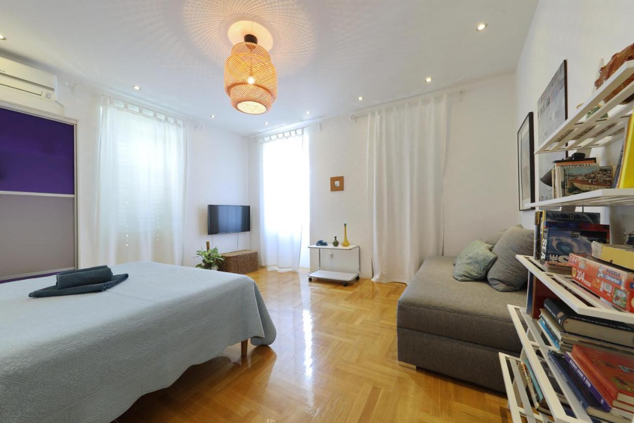 Lovely Rita'S Sibenik - Apartment City Center With Central Heating Экстерьер фото